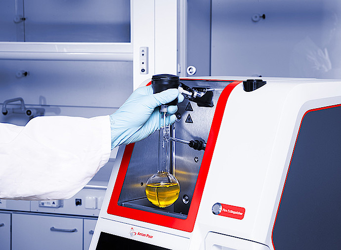 atmospheric distillation analyzer: diana 700
